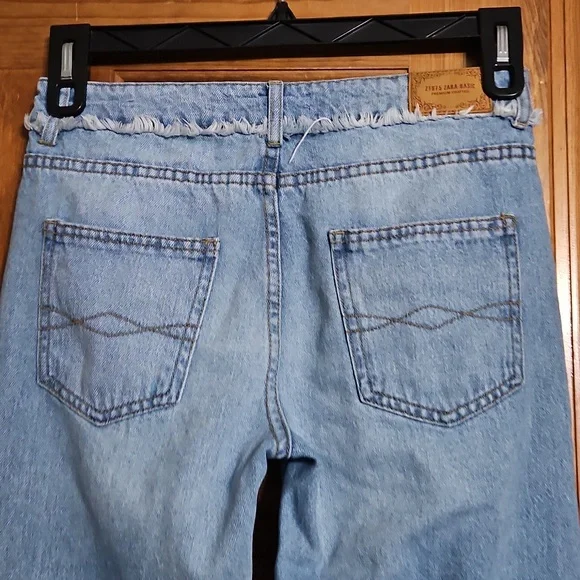 Zara Basic Denim Mid-Rise Distressed Flare Crop Jeans - Picture 8 of 11